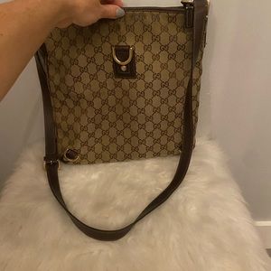 FLASH SALE!! Authentic Gucci Crossbody Bag
